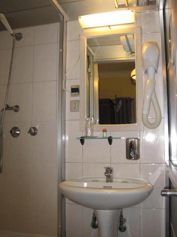 Twin Room,707536939:JPEG