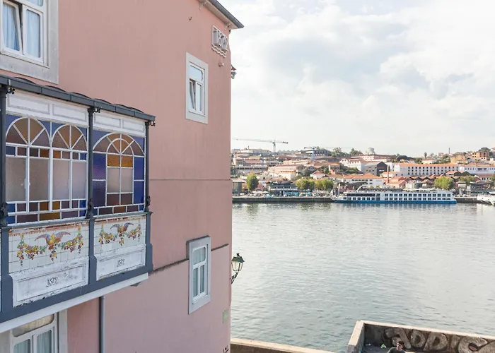 1872 River House By Olivia